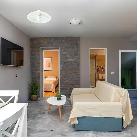 Casa Cerin Apartman